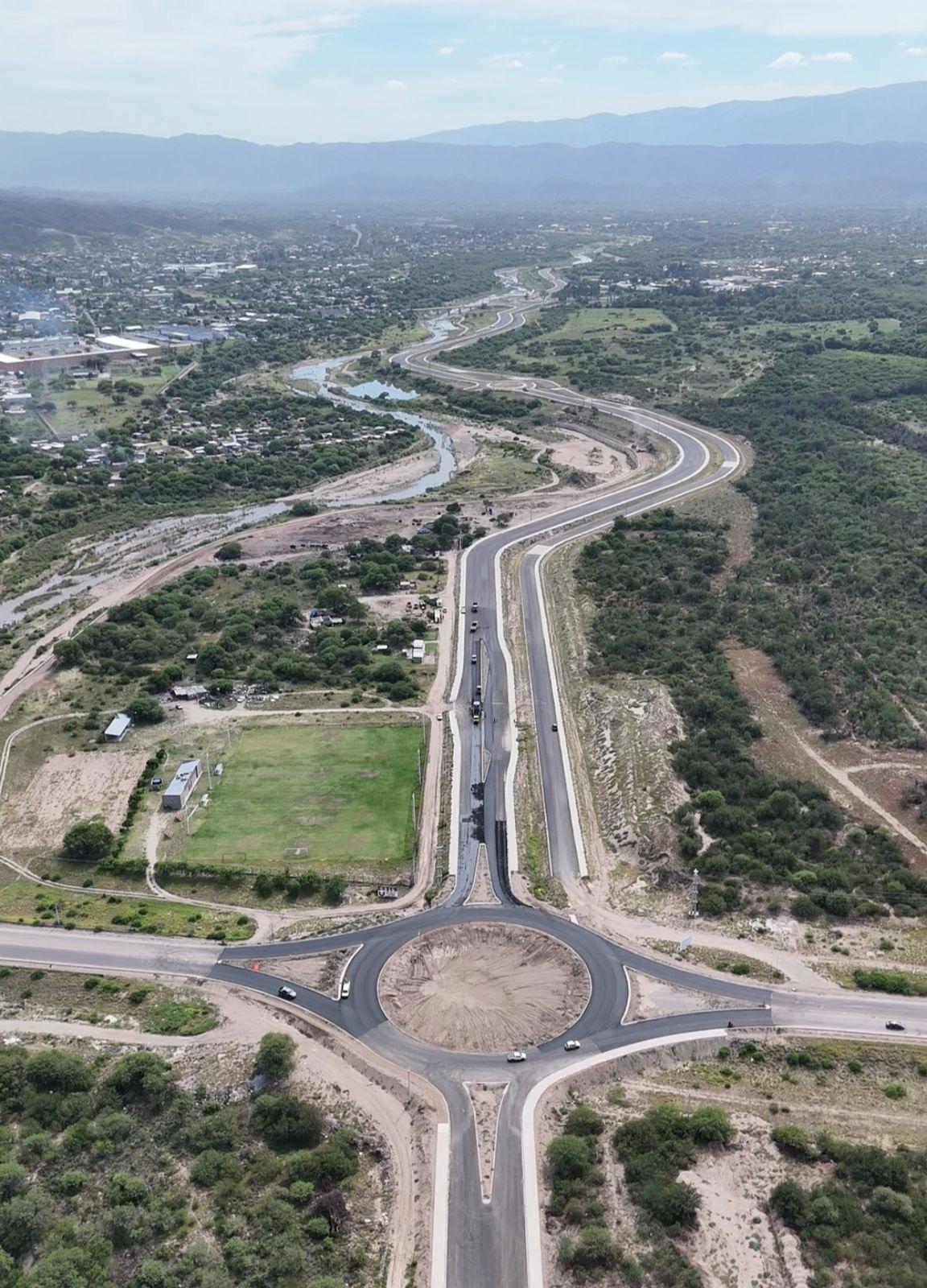 Importante avance en un nuevo tramo de La Costanera del Río del Valle