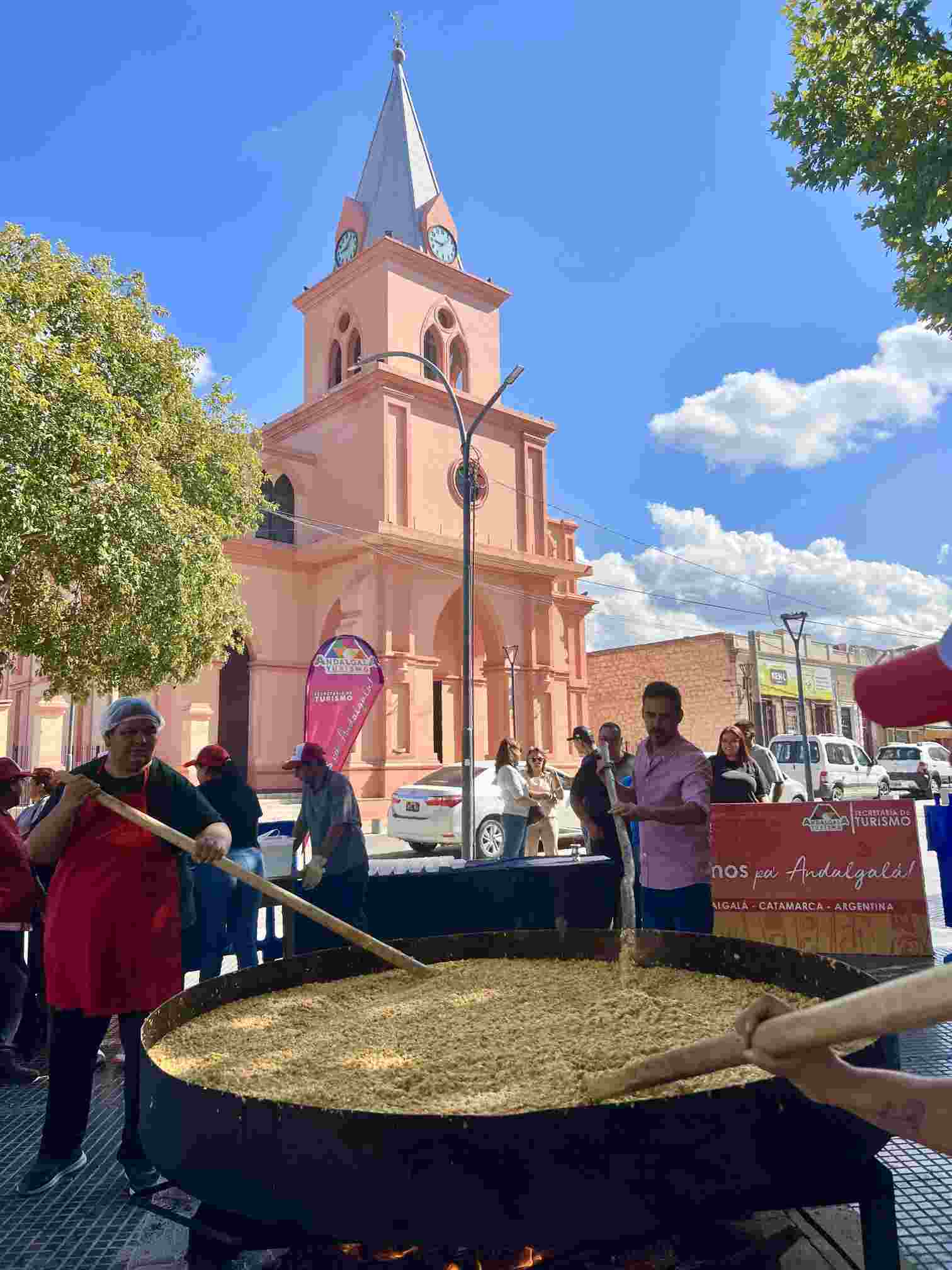 Exitosa humita de 300 Kg en Andalgalá