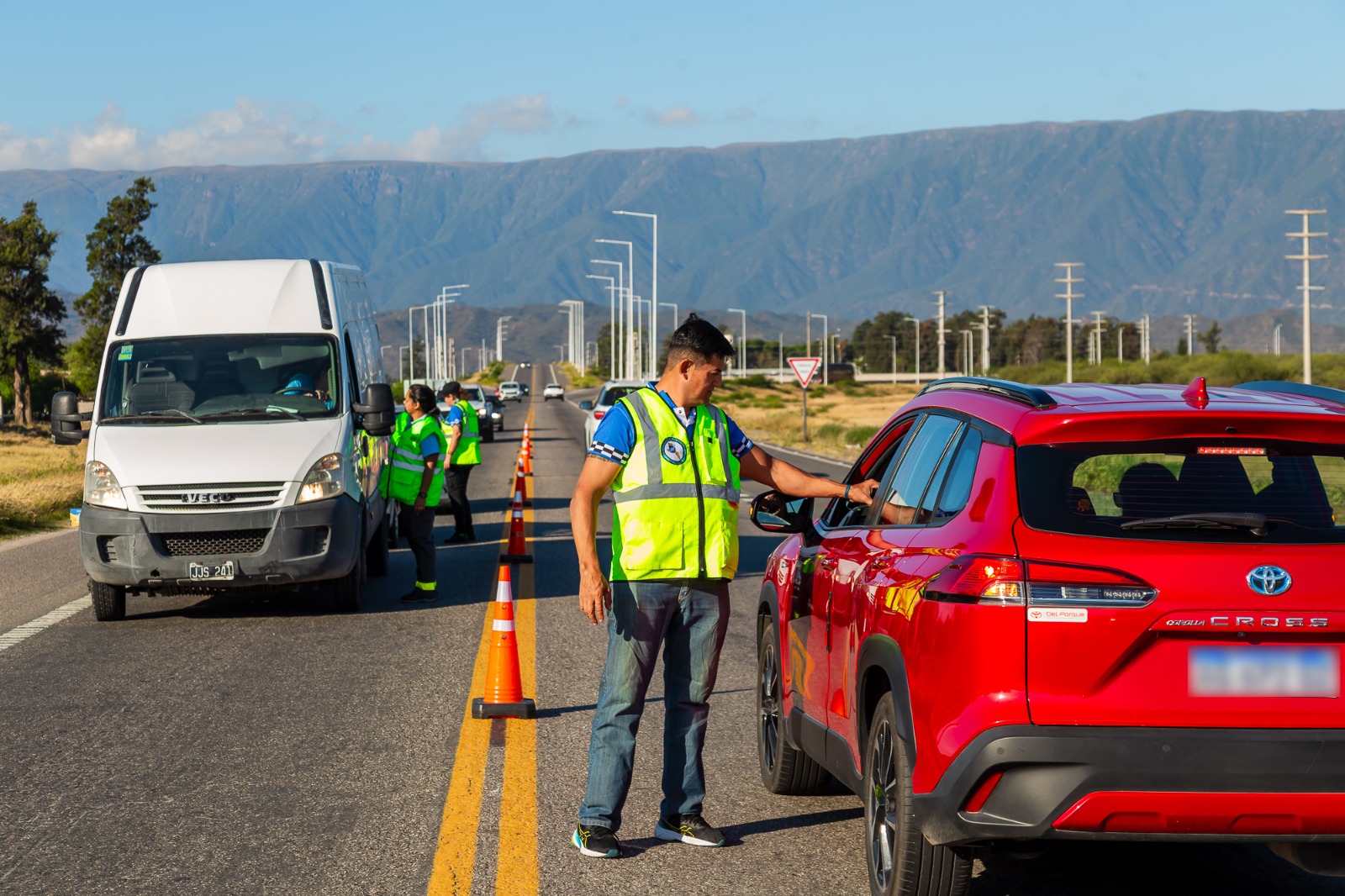 Controles vehiculares preventivos en Av. Circunvalación para reforzar la seguridad vial