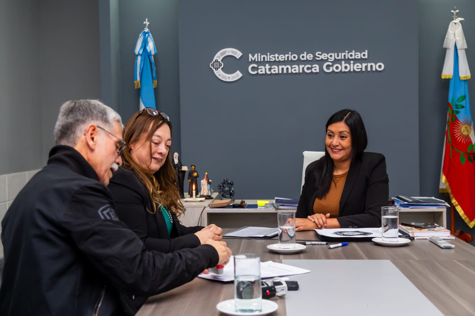 Firma convenio de colaboración entre Seguridad y el Instituto General San Martín