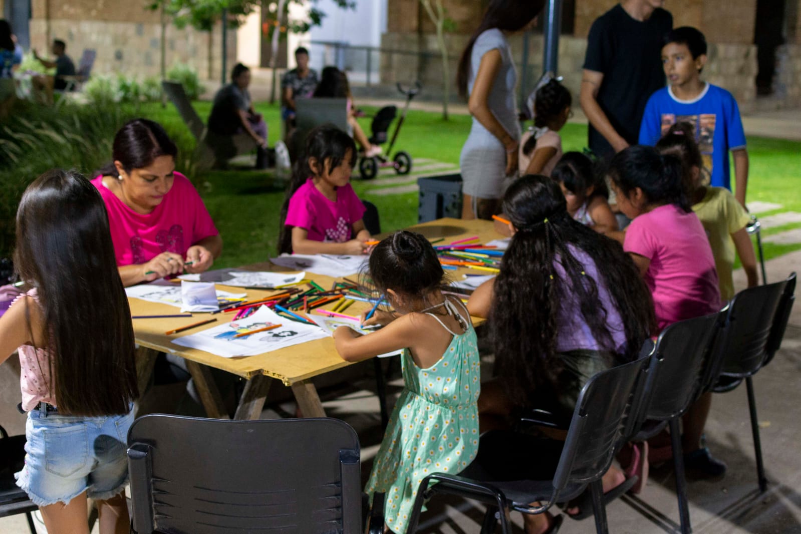 Inician los Viernes Culturales con una variada propuesta en Fray