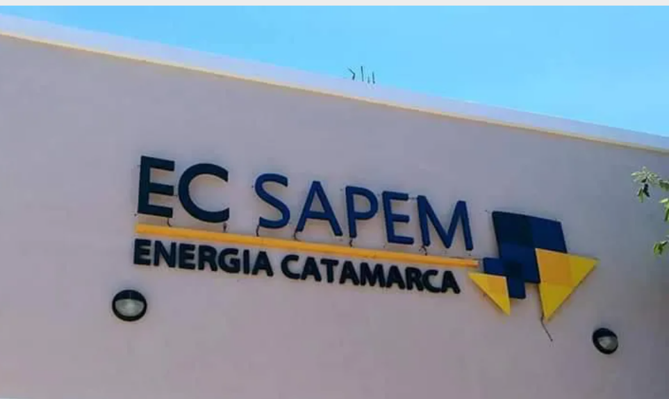 Detienen a mujer en EC SAPEM 