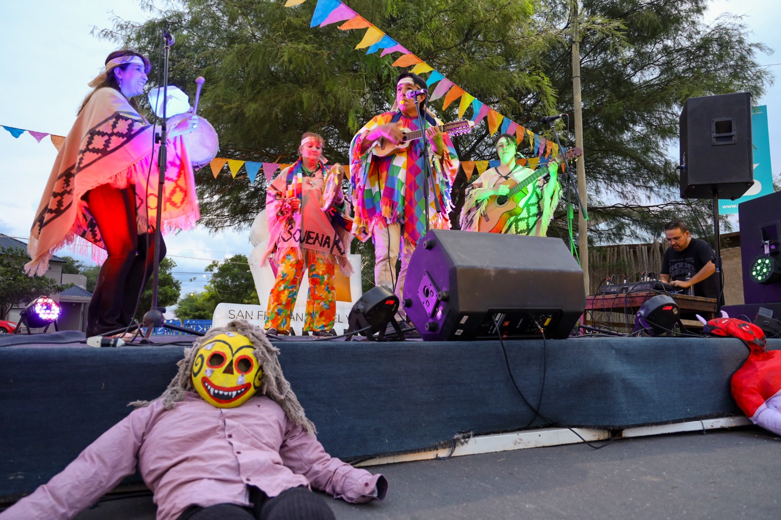 El “Pujllay” animó la fiesta en Casa de la Puna