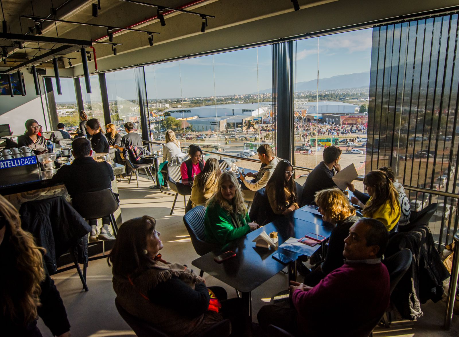 Bicentenario Bar, propuesta gastronómica en el Estadio con hermosas vistas