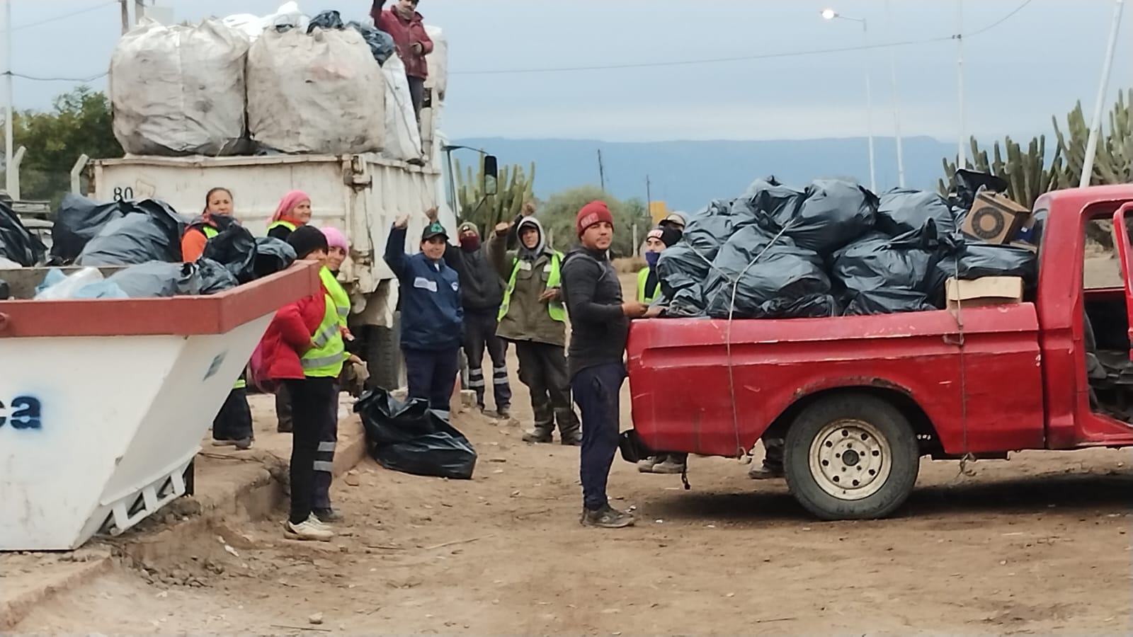 Recicladores urbanos reducen a la mitad la basura que se genera en el Poncho