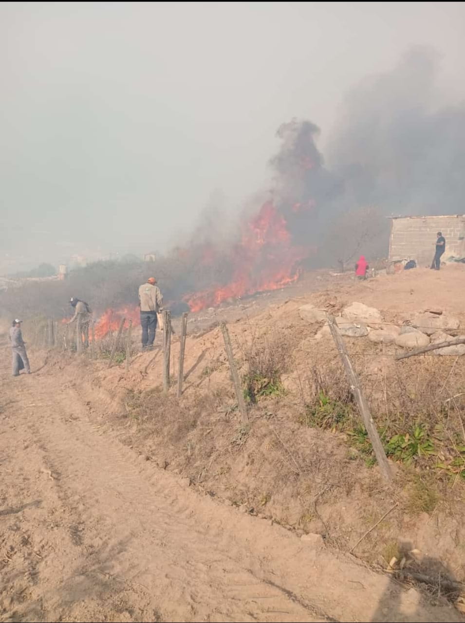 Bomberos Voluntarios en estado de Alerta Naranja y Movilización por incendios de gran magnitud en toda la provincia