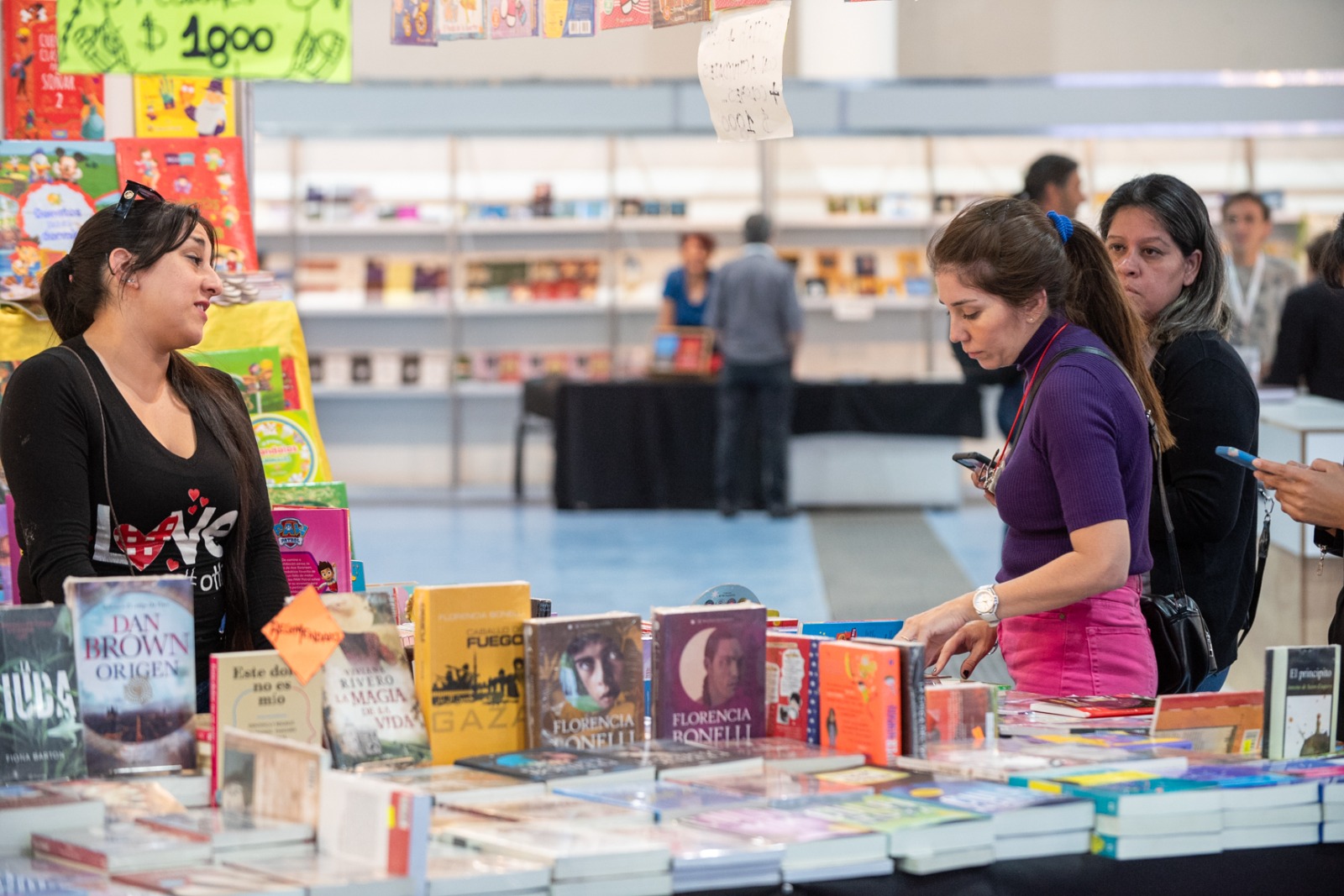 Más de 40 editoriales y librerías en la 16º Feria del Libro