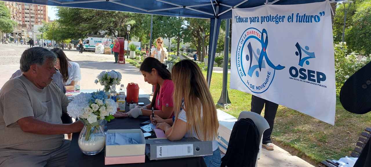 OSEP celebra el Día Internacional de la Diabetes con medición de la glucemia