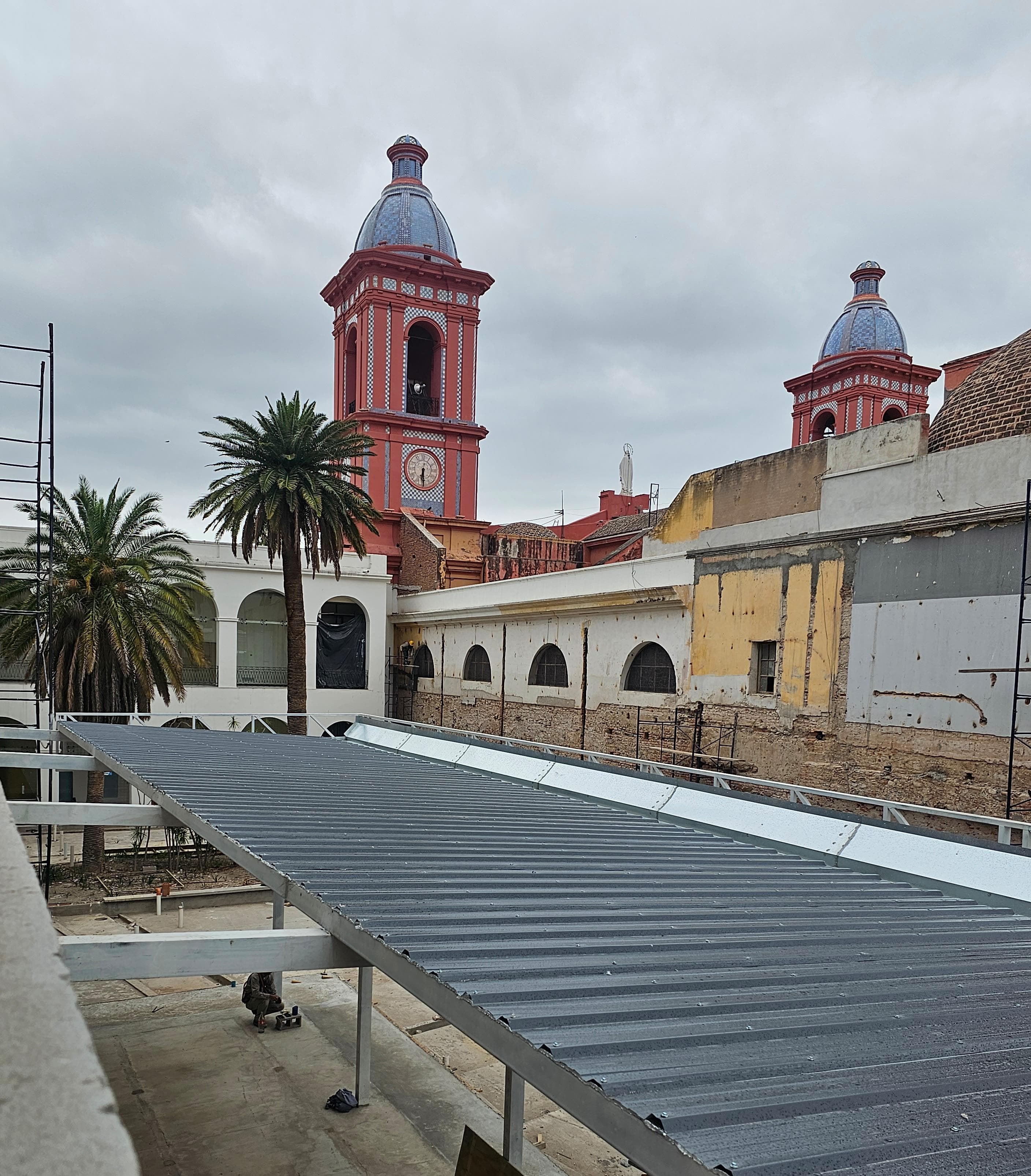 Supervisan avances en la restauración de la histórica Casa de Gobierno 