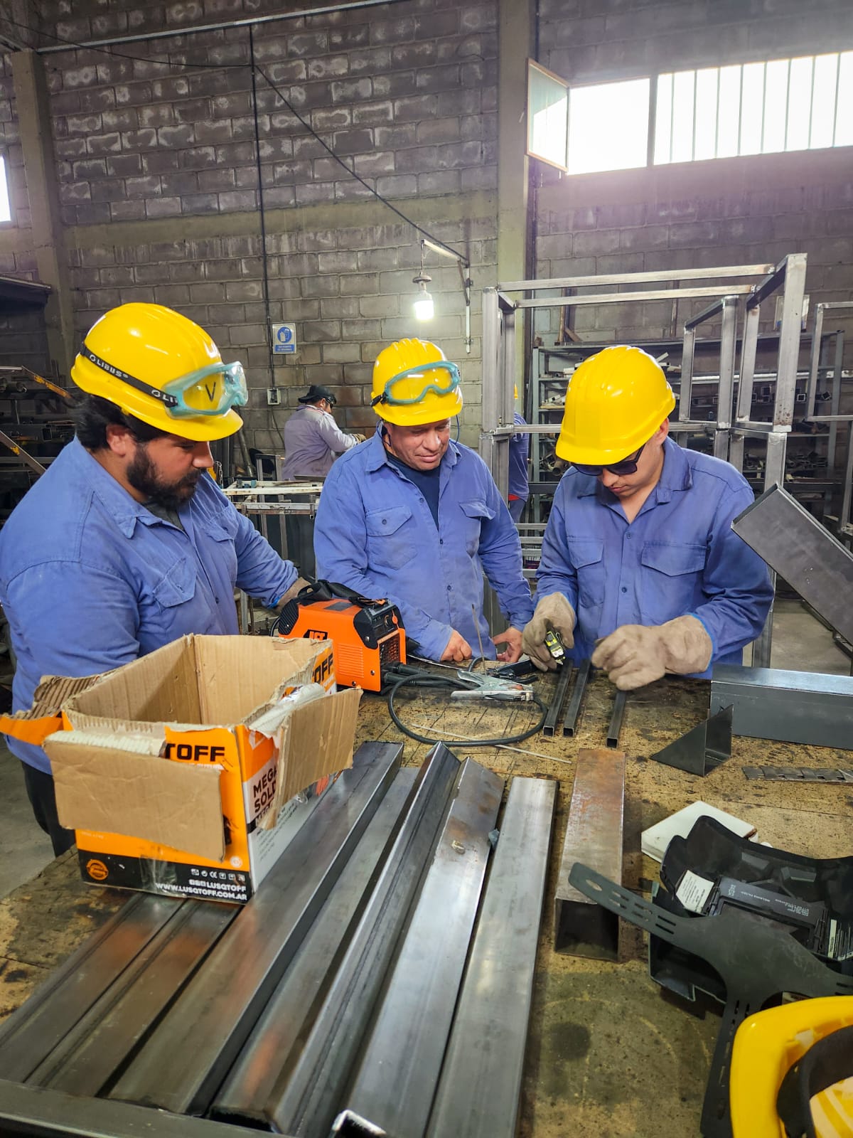 Finalizó el curso de Soldador por Arco en Capital y Andalgalá