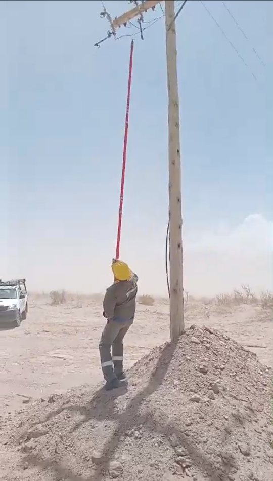 Por el fuerte viento algunas  zonas se encuentran sin servicio eléctrico 